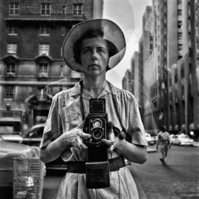 Vivian Maier: Street Photographer - Bir Hayatın İzinde Dokunan Gözlemci Ruhlar